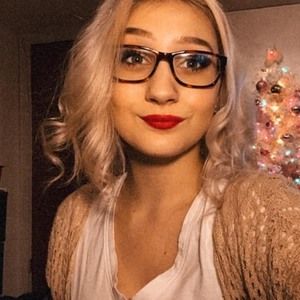 Meet your Posher, Kendall